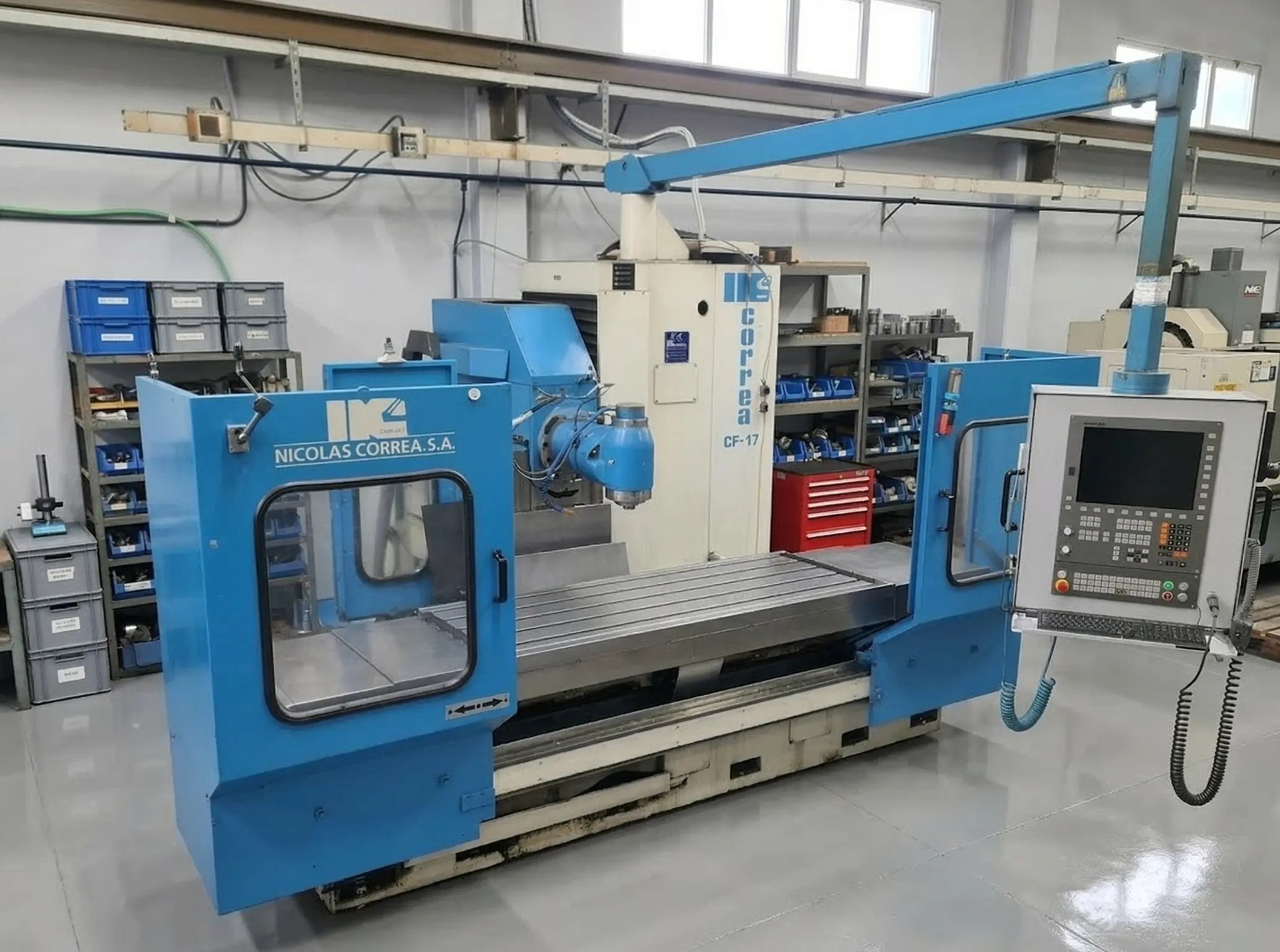 Fresadora CNC Nicolas Correa CF-17 en taller de mecanizado industrial en Vitoria-Gasteiz
