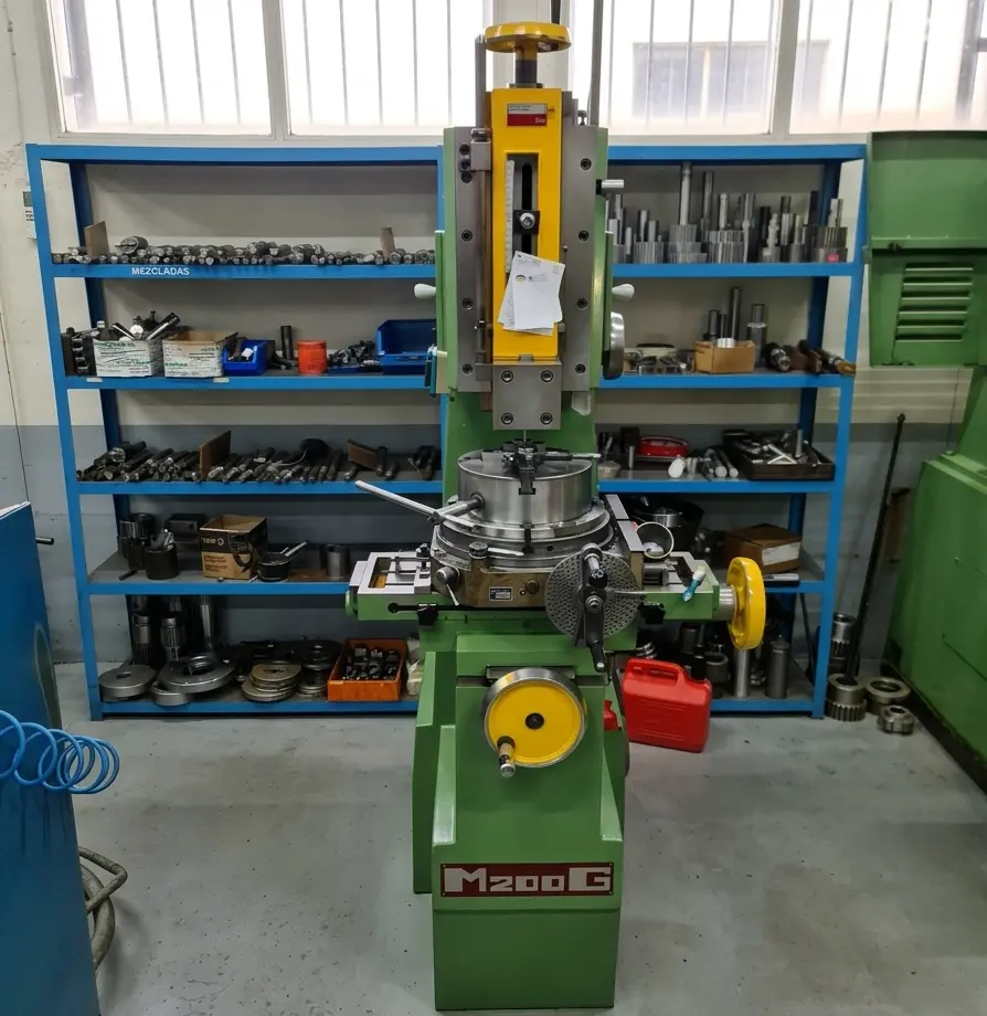 Máquina mortajadora URPE M200G para el entallado de chaveteros en piezas industriales