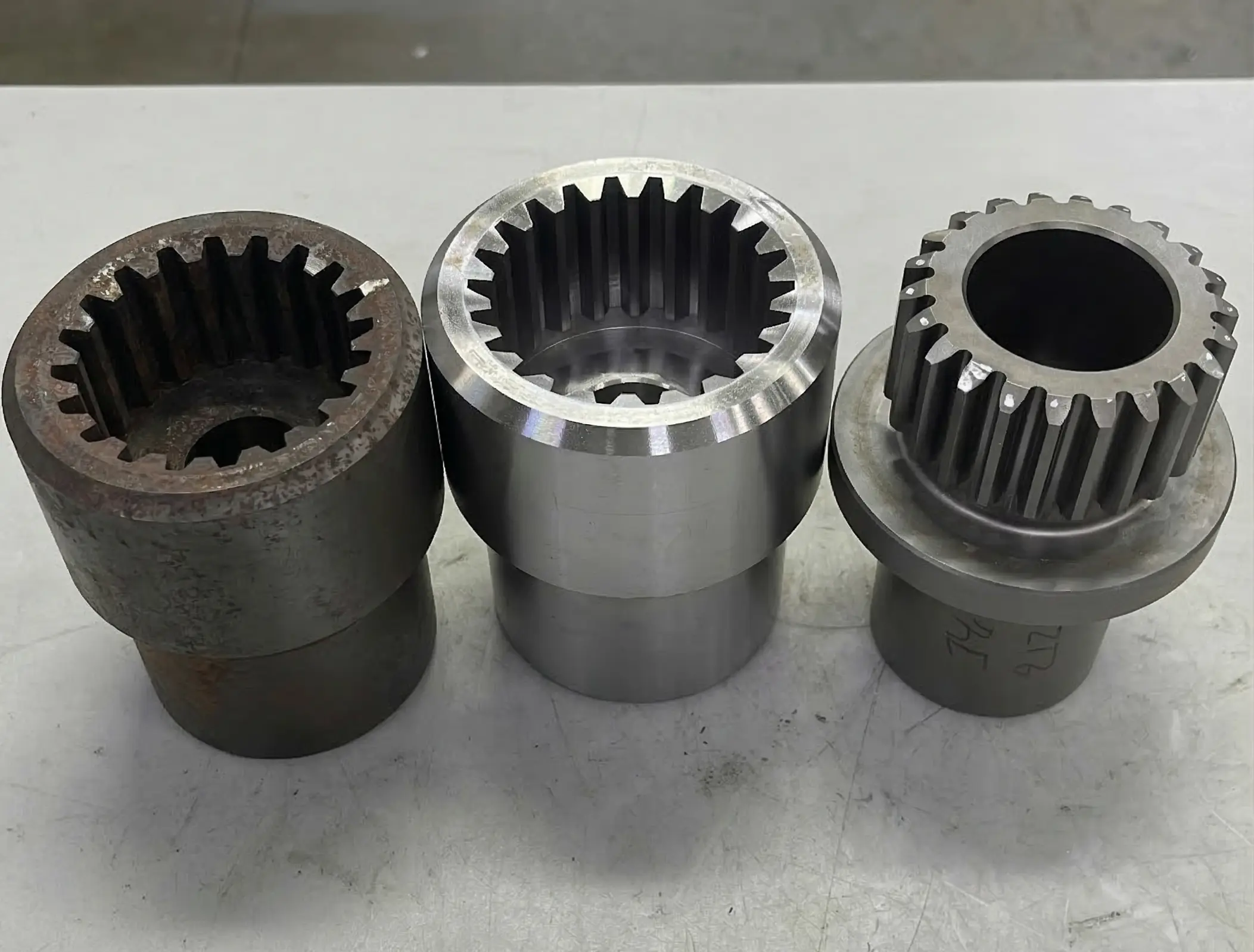 Tallado de engranajes rectos y helicoidales módulos M1 a M12 en Talleres Gamuar, Vitoria-Gasteiz